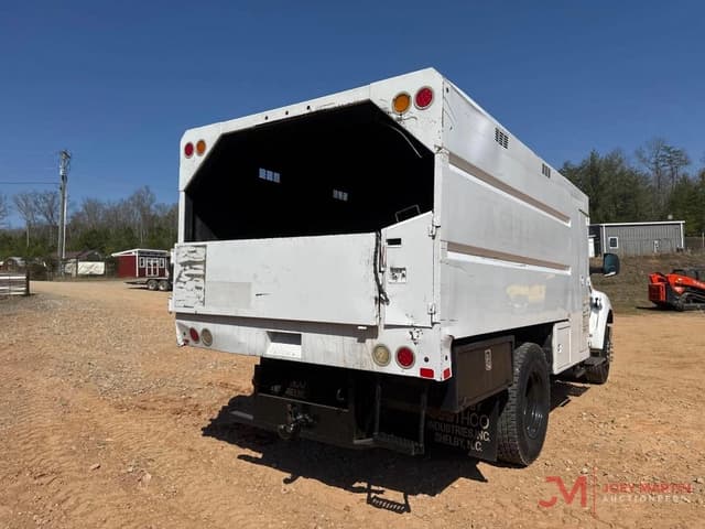 Image of Ford F-750 equipment image 4