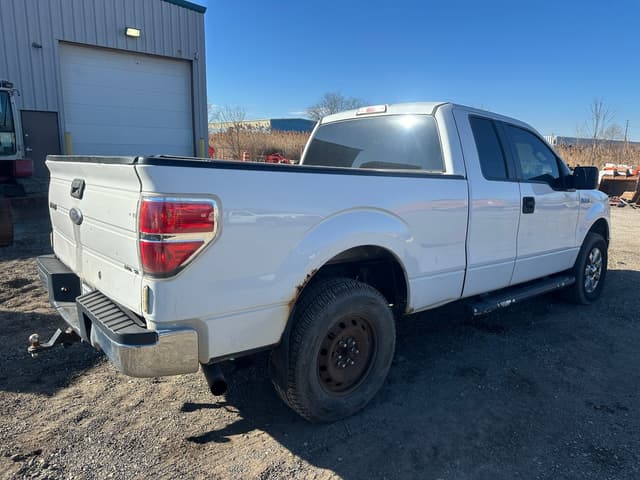 Image of Ford F-150 equipment image 4