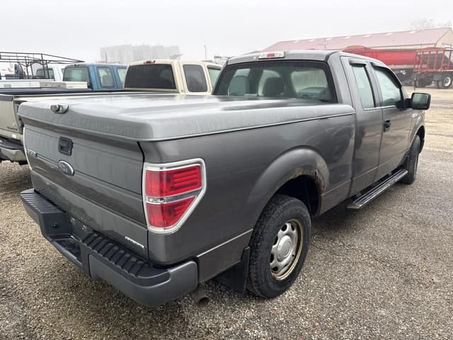 Image of Ford F-150 equipment image 2