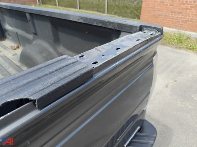 Image of Ford F-150 equipment image 4