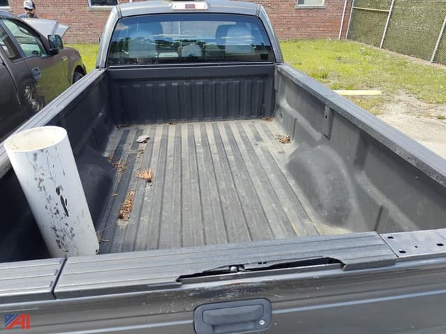 Image of Ford F-150 equipment image 2