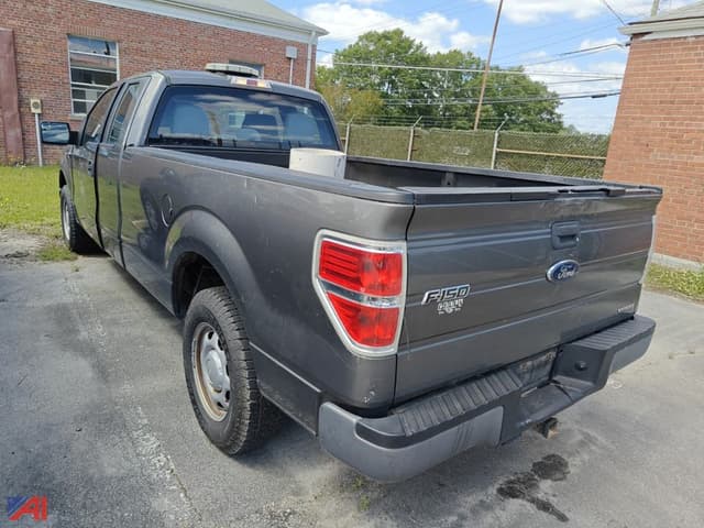 Image of Ford F-150 equipment image 1