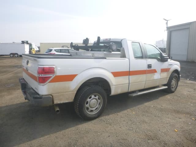 Image of Ford F-150 equipment image 2