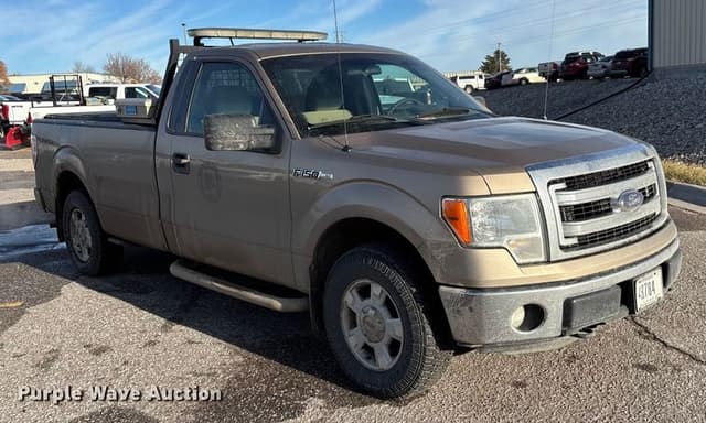 Image of Ford F-150 equipment image 2
