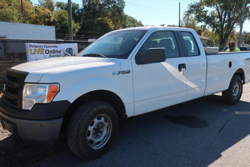 2013 Ford F-150 Equipment Image0