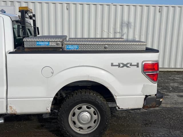 Image of Ford F-150 equipment image 4