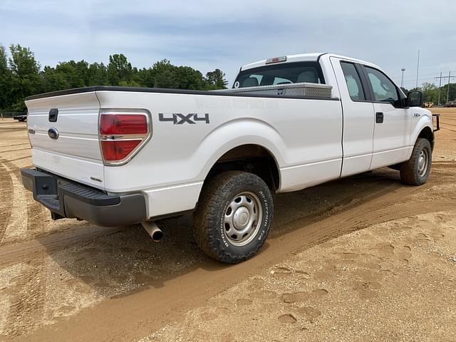 Image of Ford F-150 equipment image 2