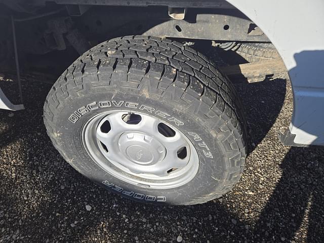 Image of Ford F-150 equipment image 4