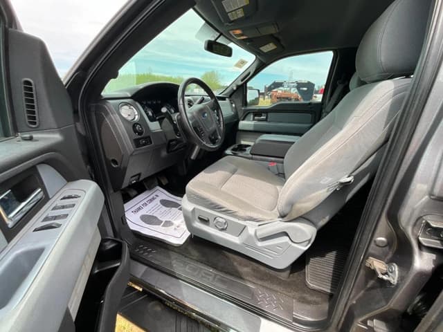 Image of Ford F-150 equipment image 4