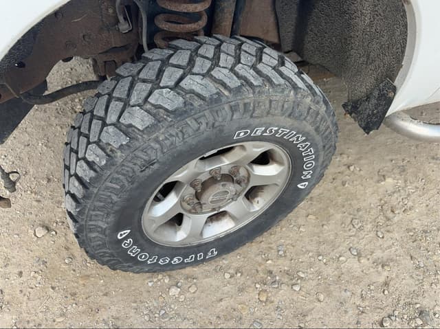 Image of Ford F-250 equipment image 3