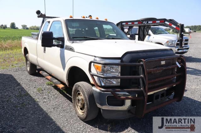 Image of Ford F-250 equipment image 1