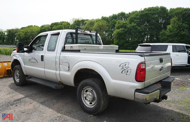 Image of Ford F-250 equipment image 3