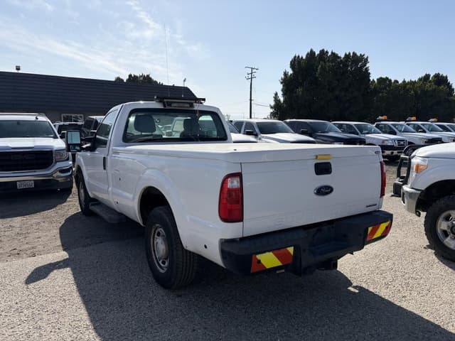 Image of Ford F-250 equipment image 1