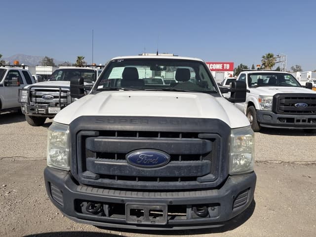 Image of Ford F-250 equipment image 4