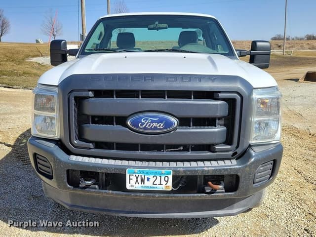 Image of Ford F-250 equipment image 2