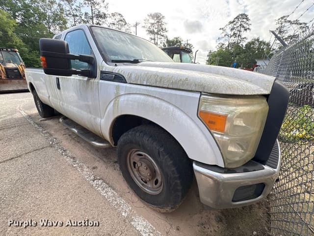 Image of Ford F-250 equipment image 1