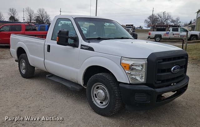 Image of Ford F-250 equipment image 2