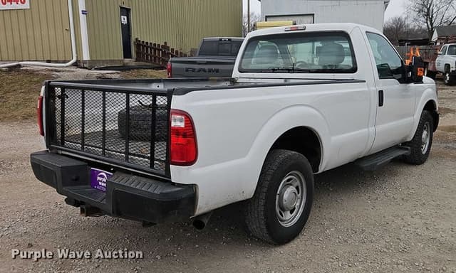 Image of Ford F-250 equipment image 4