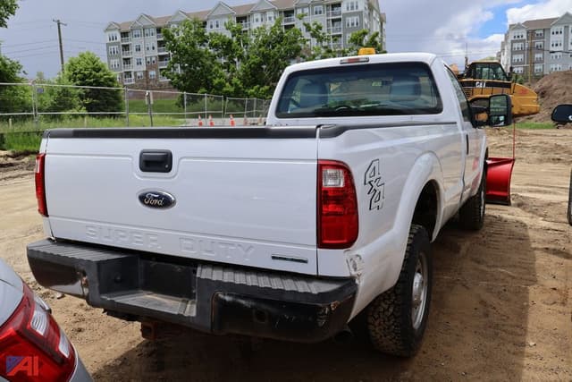 Image of Ford F-250 equipment image 2