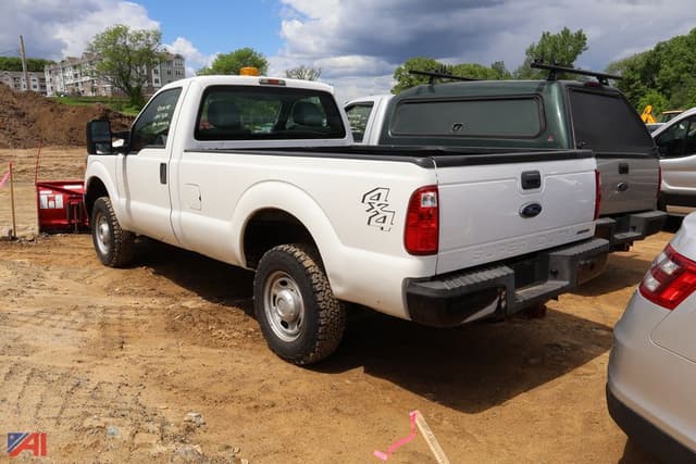 Image of Ford F-250 equipment image 3