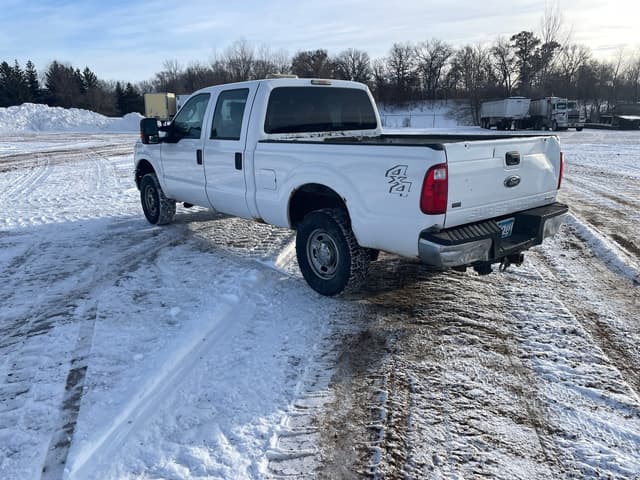 Image of Ford F-250 equipment image 2
