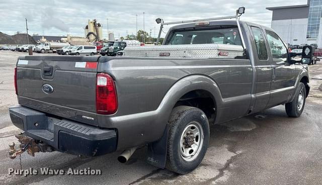 Image of Ford F-250 equipment image 4