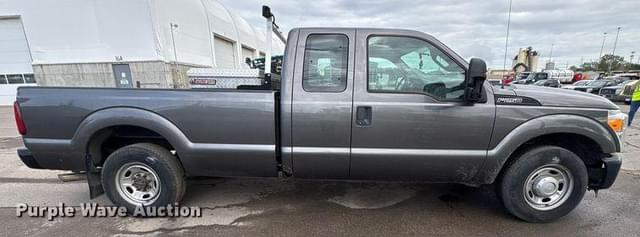 Image of Ford F-250 equipment image 3