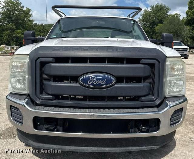 Image of Ford F-250 equipment image 1