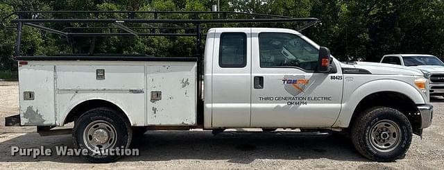 Image of Ford F-250 equipment image 3