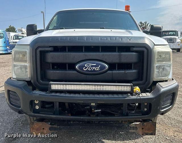 Image of Ford F-250 equipment image 1