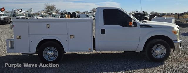 Image of Ford F-250 equipment image 3