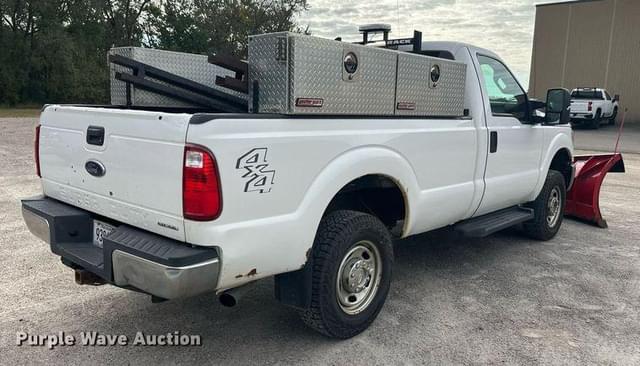 Image of Ford F-250 equipment image 4