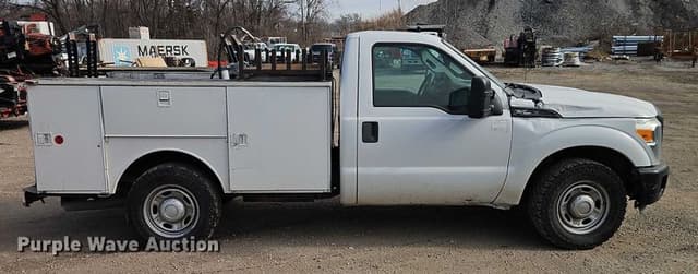Image of Ford F-250 equipment image 3