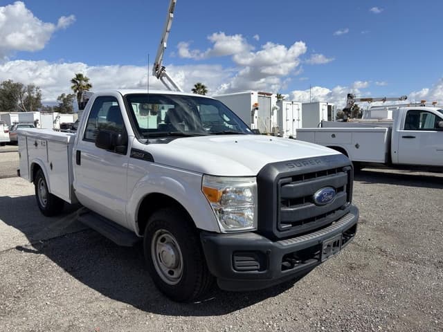 Image of Ford F-250 equipment image 1