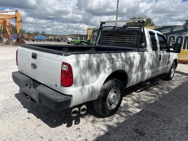 Image of Ford F-250 equipment image 2