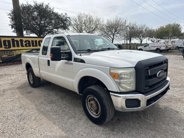 Image of Ford F-250 equipment image 3