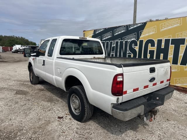 Image of Ford F-250 equipment image 1