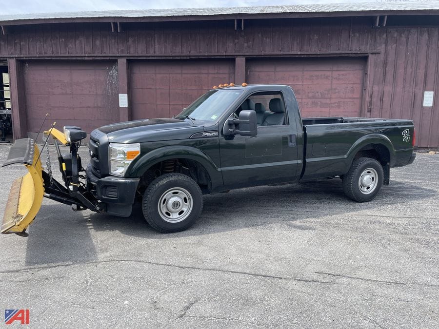 2013 Ford F-250 Equipment Image0