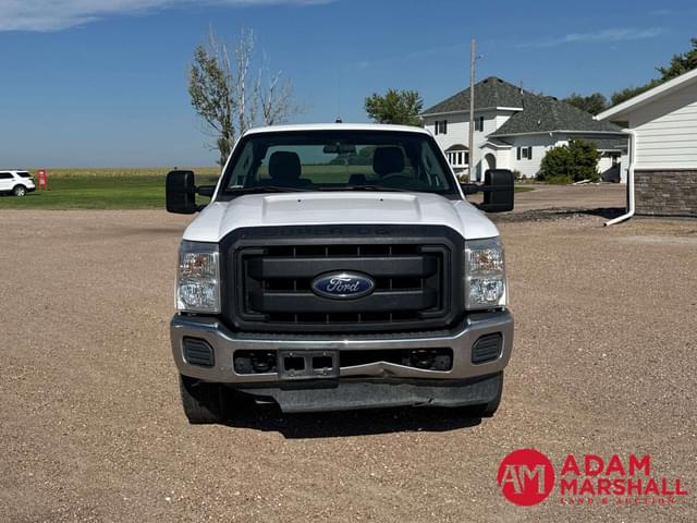 Image of Ford F-250 equipment image 2