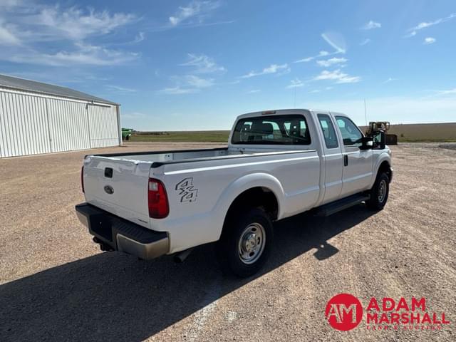 Image of Ford F-250 equipment image 4