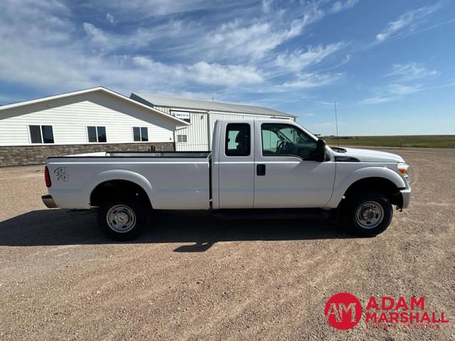 Image of Ford F-250 equipment image 3