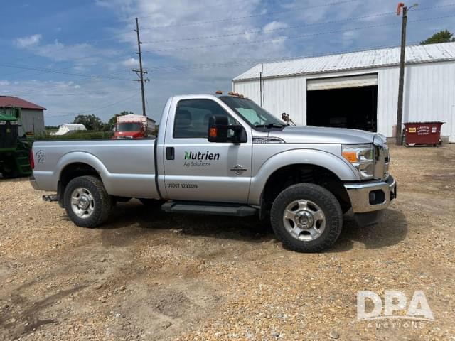 Image of Ford F-250 equipment image 4