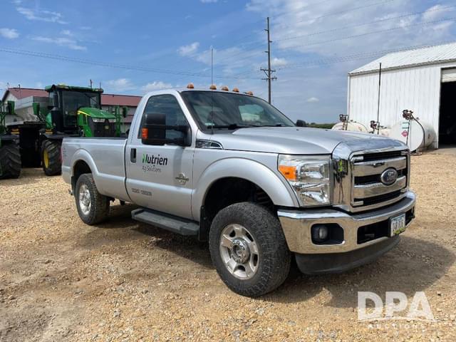 Image of Ford F-250 equipment image 3