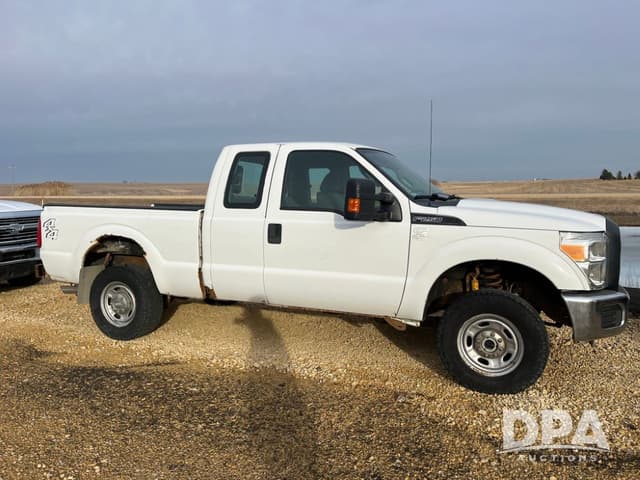 Image of Ford F-250 equipment image 3
