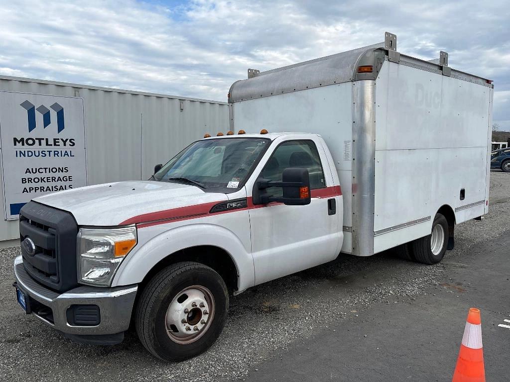 Image of Ford F-350 Primary image