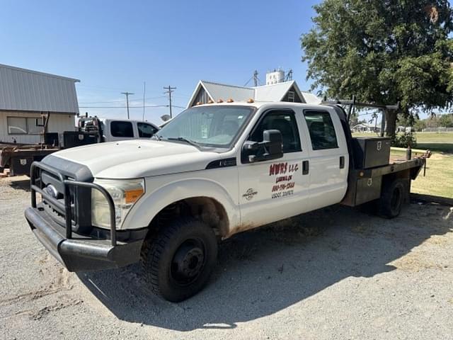 Image of Ford F-350 equipment image 2