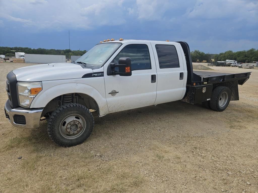 2013 Ford F-350 Equipment Image0