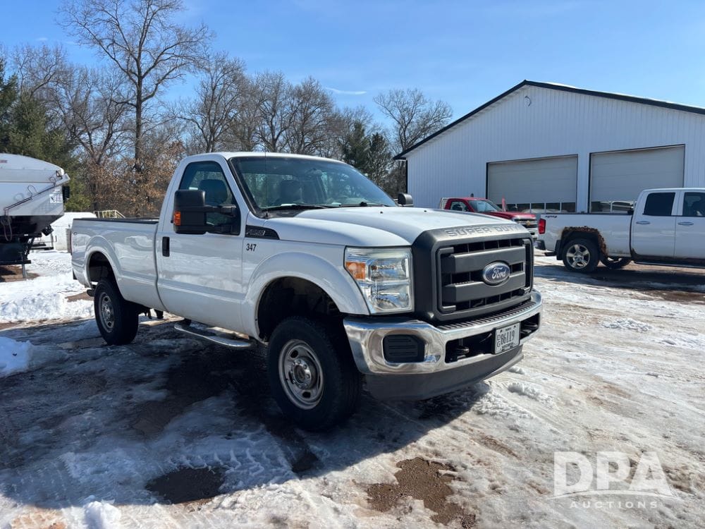 2013 Ford F-350 Equipment Image0