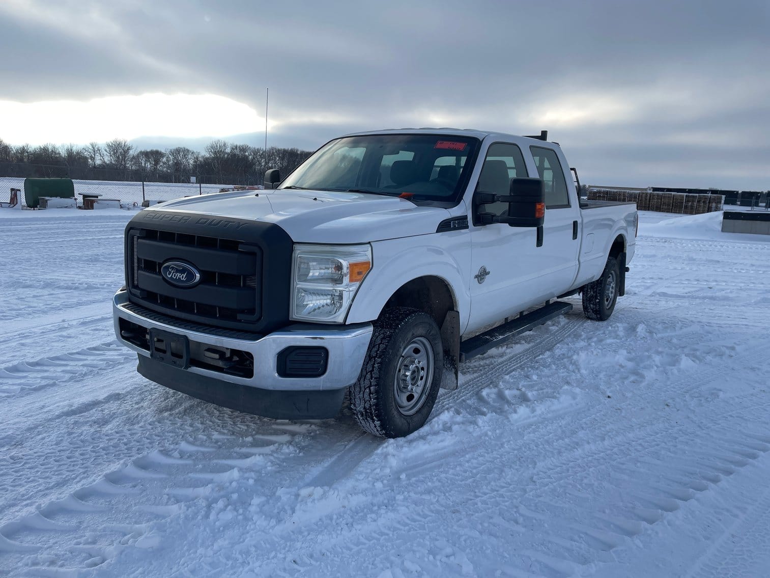 2013 Ford F-350 Equipment Image0