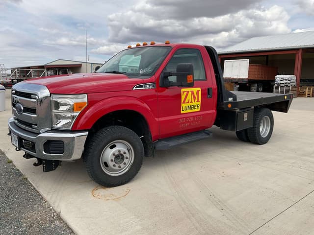 Image of Ford F-350 equipment image 3